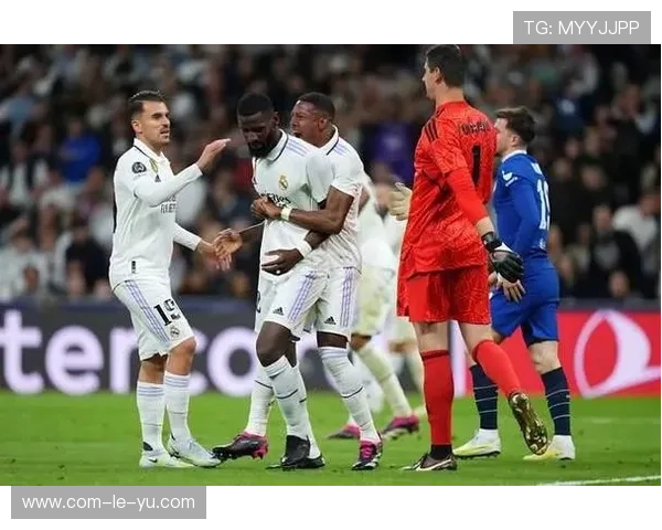 防线伤病潮下的应对：剖析皇马近期联赛连平困局