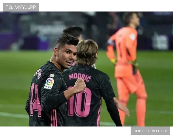 分析：为何“小球队”在本赛季欧冠八强中缺席？——论财政差距的扩大化